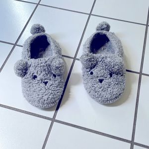 Dirty Laundry Bear Cat Slipper